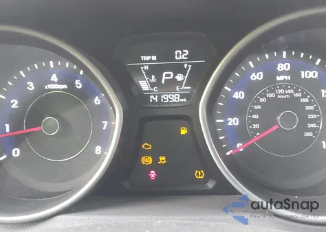 2014 Hyundai Elantra Se z USA, uszkodzony, nr VIN 5NPDH4AE5EH534861